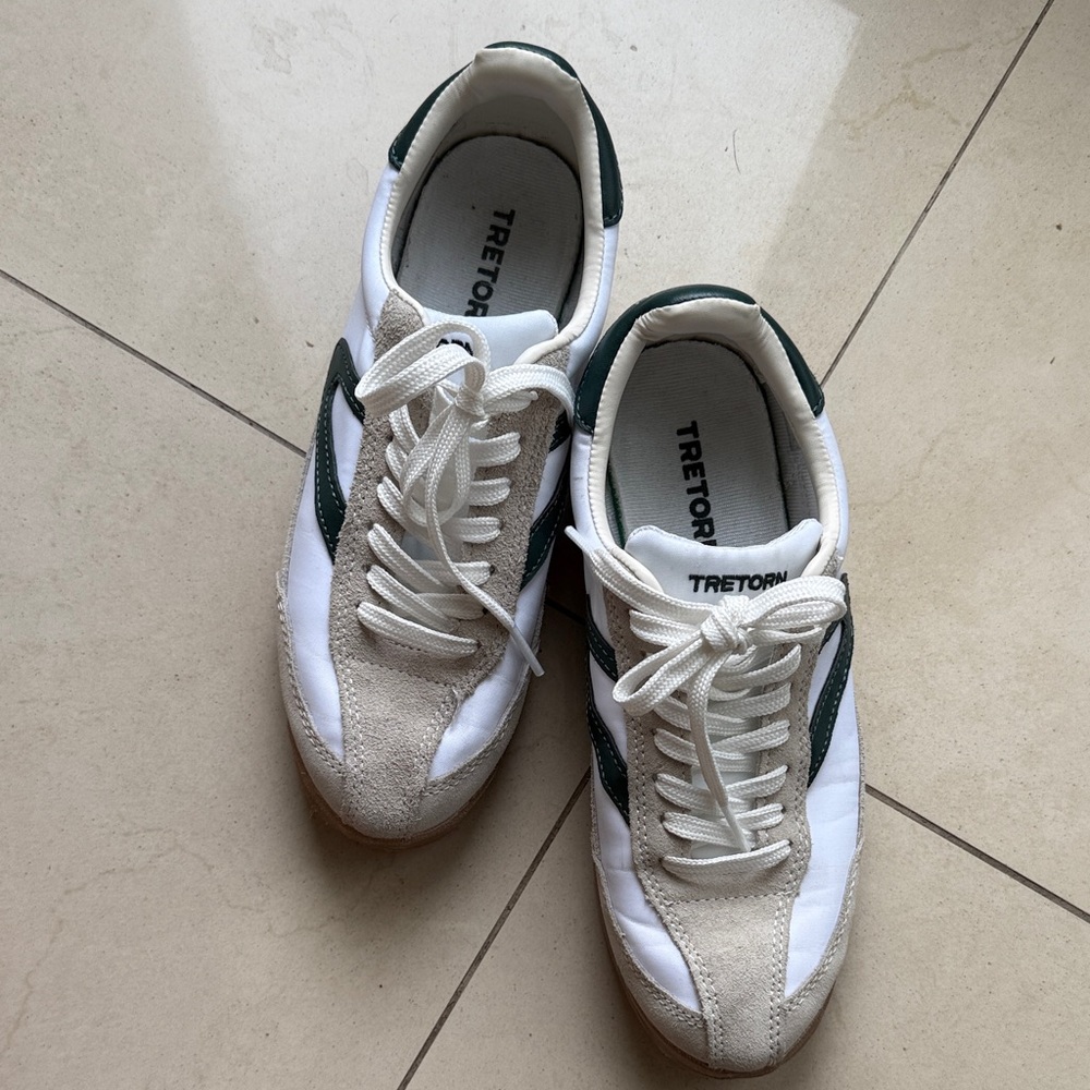 Tretorn Women's Sneakers in White and Green